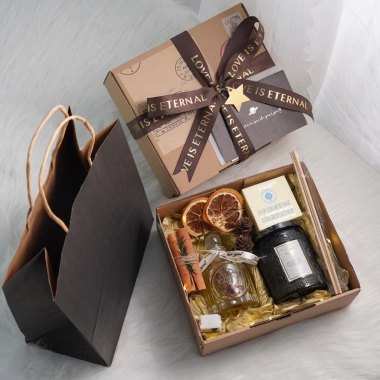 Set Quà Tặng Nến Thơm và Tinh Dầu Thơm LOVELY - Túi xách, Quà sinh nhật, Valentine, 8/3 - 289.000đ 5