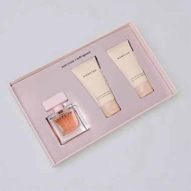Set quà tặng Nước hoa NA RCISO For Her Eau De Parfum - Chỉ bán auth, giảm còn 1.650.000₫ 8 Set quà tặng Nước hoa NA RCISO For Her Eau De Parfum - Chỉ bán auth, giảm còn 1.650.000₫ 8