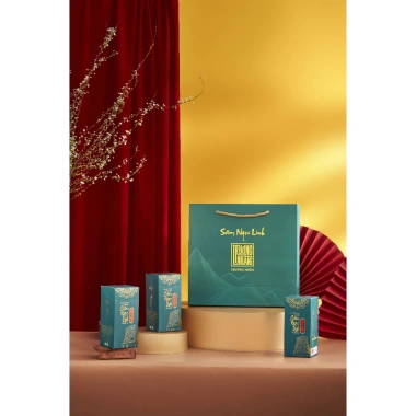 Set Quà Tặng Sâm Ngọc Linh Trường Nhân + Hộp Quai Da - Quà Tết Doanh Nghiệp, Giảm 22% 1.350.000 VND 9 Set Quà Tặng Sâm Ngọc Linh Trường Nhân + Hộp Quai Da - Quà Tết Doanh Nghiệp, Giảm 22% 1.350.000 VND 9