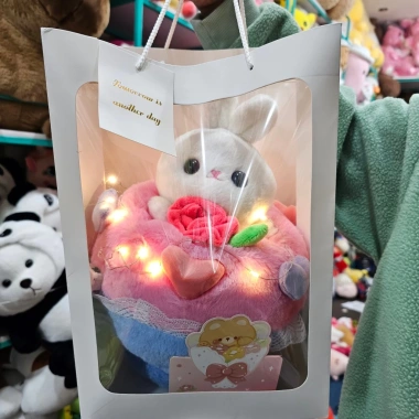 Set Quà Tặng Sinh Nhật 2 trong 1 Bó Hoa Gấu Bông Lena Dâu Lotso Thỏ Cao Cấp 155k 9 Set Quà Tặng Sinh Nhật 2 trong 1 Bó Hoa Gấu Bông Lena Dâu Lotso Thỏ Cao Cấp 155k 9