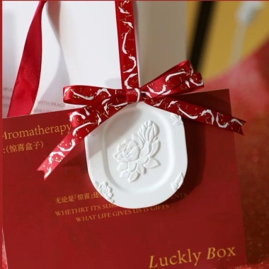 Set Quà Tặng Tinh Dầu và Nến Thơm Lucky Happy - Chỉ 380k (Giá gốc 467k) 8