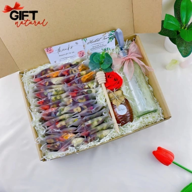 Set Quà Tặng Trà Hoa Thảo Mộc 28 Gói – Quà Tết 2.026 Giá 240.500₫ Dành cho Ông Bà, Cha Mẹ, Đồng Nghiệp, Bạn Bè