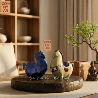 Set quà tặng tượng ngựa Gốm sứ Bát Tràng + giỏ Tết Bích Ngọ 2.026 - Giá chỉ 300.000 đồng