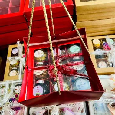 Set Quà Tết 2.026 OCOP An Toàn - Hộp Quà Sang Trọng Trà Bánh Mứt Giá 350k