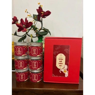 Sét quà Tết 6 hũ hạt + mứt, táo đỏ, mít xấy, nho, chà là - Giảm còn 450.000đ 4