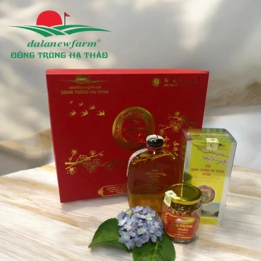 Set Quà Tết Đông Trùng Hạ Thảo 3 viên + Rượu 350ml + Trà Atiso Dalanewfarm - 490k
