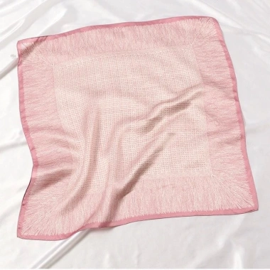 Set Quà Valentine 8/3 HimHip Khăn Lụa Cao Cấp 65x65cm Túi Thiệp SK - Giá chỉ 859.000đ 2