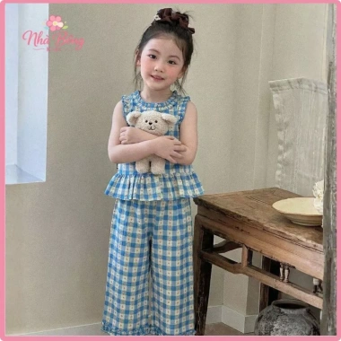 Set Quần Áo Bé Gái Áo Sát Nách Bèo và Quần Dài Ống Suông Họa Tiết Caro Giá 208k