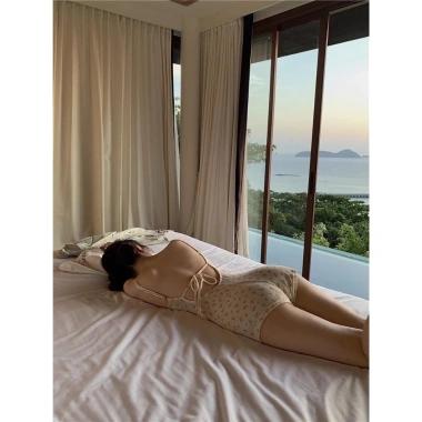 Set quần áo liền hai dây hở lưng sexy gợi cảm họa tiết hoa nhí - Xu hướng thời trang HQ QCCC SP167, chỉ 119k 5