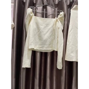 Set thiết kế thanh lý size S eo 69 - Giá 850.000đ, giảm từ 1.088.000đ, quay về