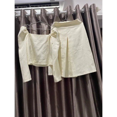 Set thiết kế thanh lý size S eo 69 - Giá 850.000đ, giảm từ 1.088.000đ, quay về