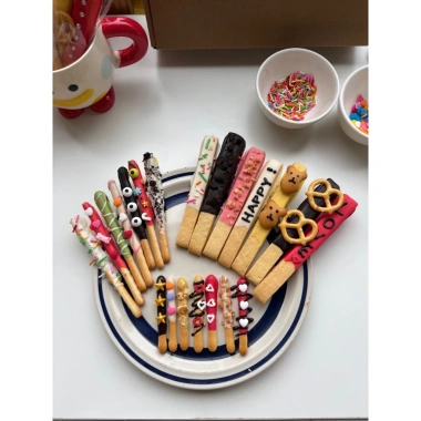 Set Trang Trí Bánh Pepero Đặc Biệt 2.026 3 Phiên Bản Độc Quyền Giá 89.000₫ 3 Set Trang Trí Bánh Pepero Đặc Biệt 2.026 3 Phiên Bản Độc Quyền Giá 89.000₫ 3