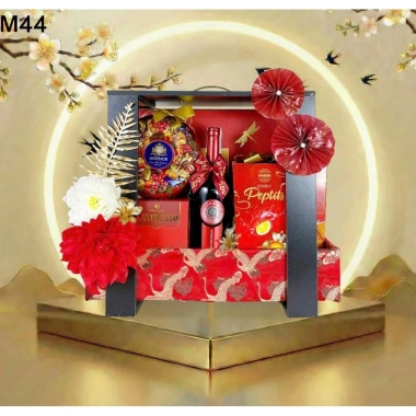 Set vali quà Tết - Giá ưu đãi 700.000đ, tiết kiệm 196.000đ, lý tưởng du lịch & tặng quà