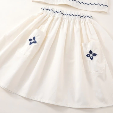 Set Váy Bé Gái Áo Hai Dây Cổ Vuông Thêu Hoa + Chân Váy Xòe Cotton – Giá 215.000₫