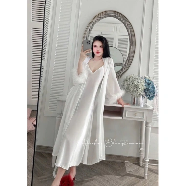 Set Váy Ngủ Hai Dây + Áo Choàng Lụa Tay Lông Xẻ Ngực Dài Sang Chảnh - 545k 2 Set Váy Ngủ Hai Dây + Áo Choàng Lụa Tay Lông Xẻ Ngực Dài Sang Chảnh - 545k 2