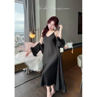 Set Váy Ngủ Hai Dây + Áo Choàng Lụa Tay Lông Xẻ Ngực Dài Sang Chảnh - 545k 8 Set Váy Ngủ Hai Dây + Áo Choàng Lụa Tay Lông Xẻ Ngực Dài Sang Chảnh - 545k 8