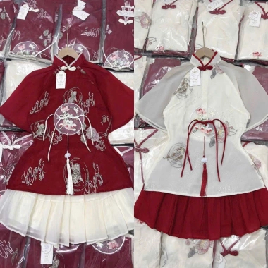 Set váy nữ Tết MININA áo tơ thêu hoa sen cá chép đính nút tàu + phụ kiện, chân váy tơ nến - Giá ưu đãi 205.002₫