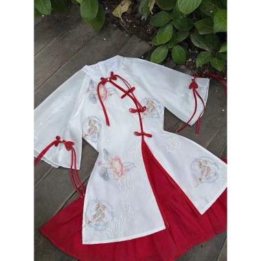 Sét váy Tết thêu cổ tàu, nút 1 bên, tay lững, nơ tà, xẻ dài mix voan tơ xòe + quần, size 1M (38-56kg) - Giá 219.000
