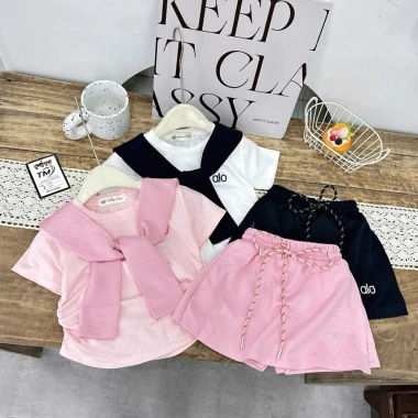 Set váy xinh cho bé gái + khăn mềm, size 10-30kg, giảm giá 159.000đ, chất liệu thoáng mát 6