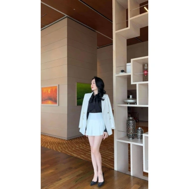 Set vest nữ blazer Adela CHY màu hồng, xanh, đen, trắng, be, chiết eo, đệm vai, chất liệu cao cấp, giảm 1.49tr 4 Set vest nữ blazer Adela CHY màu hồng, xanh, đen, trắng, be, chiết eo, đệm vai, chất liệu cao cấp, giảm 1.49tr 4