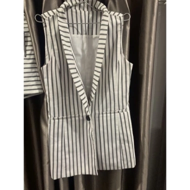 Set Vet Size M: Quần + Khoác Blazer Ngắn Tay, Giá giảm từ 550.400 còn 430.000, Thời trang nữ
