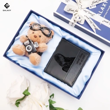 Set ví da nam khắc tên, gấu bông quà tặng bạn trai, túi xách dễ thương - 320k
