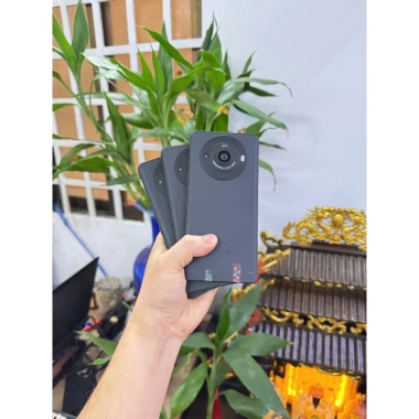 Sharp R8 Pro 240Hz nguyên zin 2 SIM 12GB 256GB 5.000mAh chip 8 Gen 2 - 6.49 triệu