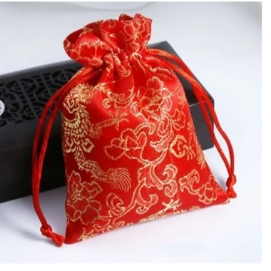 Shopee Túi Gấm Đỏ Long Phụng Rồng Chầu Hoa Cúc Quà Tết Giá Ưu Đãi 7.102₫ 2