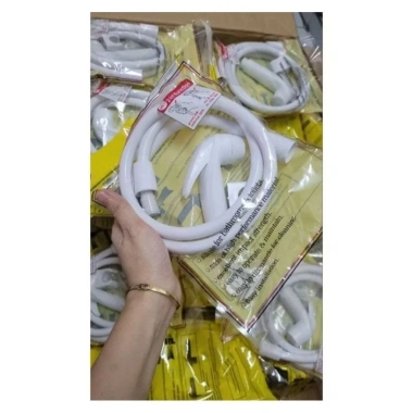Sỉ 10 bộ xịt vệ sinh nhựa trắng dẻo chống va đập Malaysia - Giá rẻ 259.900₫
