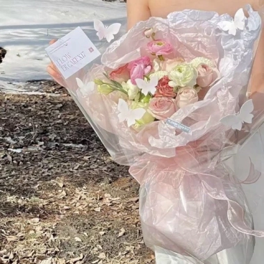 Sỉ 20 tờ giấy gói hoa Sydney ánh ngọc trai - mếch nến, giá 15.000đ, chất lượng 5 Sỉ 20 tờ giấy gói hoa Sydney ánh ngọc trai - mếch nến, giá 15.000đ, chất lượng 5