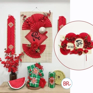 Sỉ Set 10/20 Quạt Giấy Đỏ Tết 2.026 - Dễ Treo, Gọn Gàng, Trang Trí Nhà Cửa, Phòng Cưới, Giá 150.000 VND
