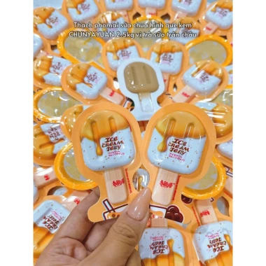 Sỉ THÙNG 2.5KG Thạch Sữa Chua Phô Mai Mix 12-15 vị (170-200 Que) Giảm giá 309.999₫ 5 Sỉ THÙNG 2.5KG Thạch Sữa Chua Phô Mai Mix 12-15 vị (170-200 Que) Giảm giá 309.999₫ 5