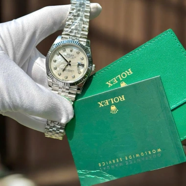 Siêu phẩm Date Just 41mm - Mặt tinh chỉnh Moop vân mây thiên nhiên, cọc số kim cương Moiss, giá ưu đãi 18,5 triệu 3 Siêu phẩm Date Just 41mm - Mặt tinh chỉnh Moop vân mây thiên nhiên, cọc số kim cương Moiss, giá ưu đãi 18,5 triệu 3