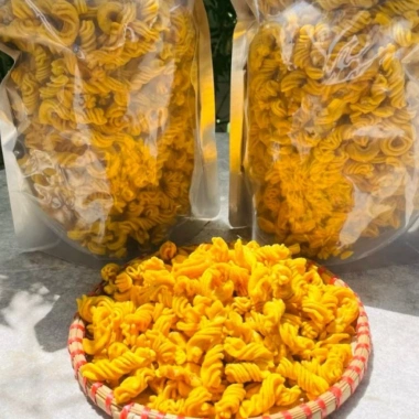 Snack Mì Tôm Cay Quẩy Xoắn 500g - Thơm Ngon, Đậm Đà, Hương Vị Đặc Trưng, Giảm Giá Sốc 40.000₫, Mua Ngay, Đảm Bảo Chất Lượng Khôi Hân Food 2
