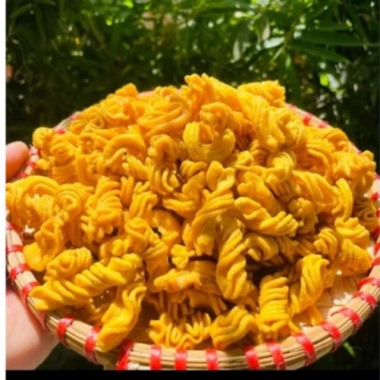 Snack Mì Tôm Cay Quẩy Xoắn 500g - Thơm Ngon, Đậm Đà, Hương Vị Đặc Trưng, Giảm Giá Sốc 40.000₫, Mua Ngay, Đảm Bảo Chất Lượng Khôi Hân Food 3