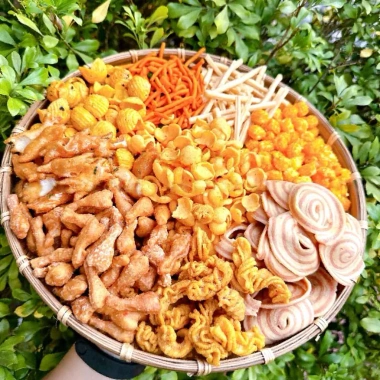 Snack Tá Lả Mix 500g - Đồ ăn vặt giòn tan, siêu ngon, giảm giá 55k (từ 66k) Snack Tá Lả Mix 500g - Đồ ăn vặt giòn tan, siêu ngon, giảm giá 55k (từ 66k)