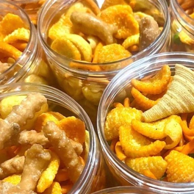 Snack tá lả thập cẩm, bánh quẩy sấy giòn mix 8-10 vị - Đồ ăn vặt thơm ngon, giảm giá 24k