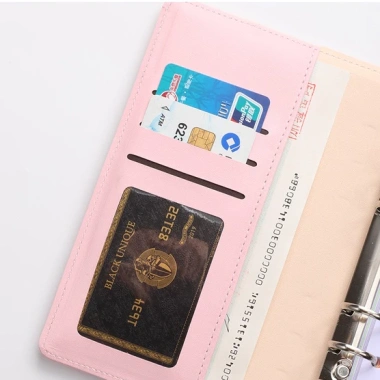 Sổ Còng Đựng Tiền Lập Kế Hoạch Chi Tiêu Da PU Khóa Bấm 6 Còng và 12 Túi Zip Giảm 115k