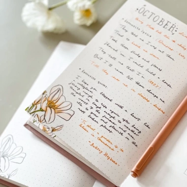 Sổ tay Crabit Joyful Daily Bullet Journal 12 tháng, in sẵn, tô màu - Giảm giá 216.000 VND 6 Sổ tay Crabit Joyful Daily Bullet Journal 12 tháng, in sẵn, tô màu - Giảm giá 216.000 VND 6
