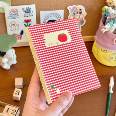 Sổ tay vintage ca rô cà chua, bìa cứng, ruột dày, ghi chép học sinh - 37.120 VND