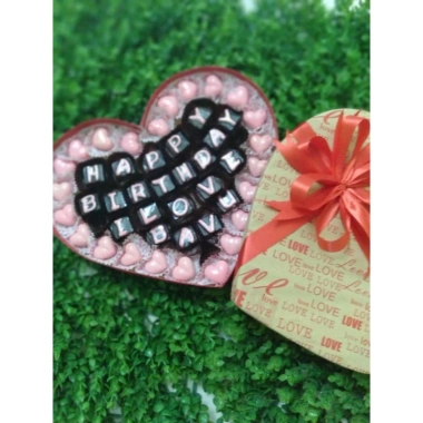 Socola handmade khắc chữ theo yêu cầu, quà tặng ngọt ngào, giá ưu đãi 110k