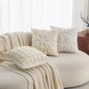 Sofa phòng khách sang trọng, vỏ gối nhẹ, khăn thêu kem, đệm gối lông cừu - 176.419đ 2