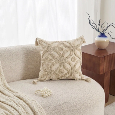 Sofa phòng khách sang trọng, vỏ gối nhẹ, khăn thêu kem, đệm gối lông cừu - 176.419đ