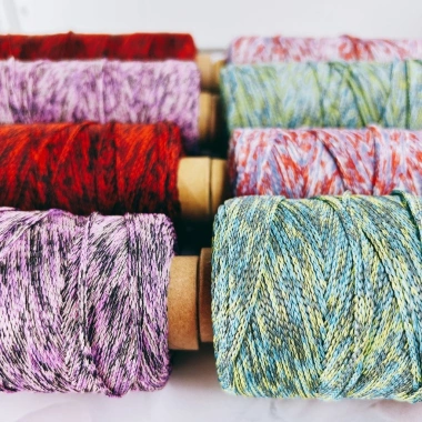 Sợi dệt loang lõi giấy 2mm Craft Yarn Tada Craft - Cuộn 125g, Giá chỉ 39.600 VND 3 Sợi dệt loang lõi giấy 2mm Craft Yarn Tada Craft - Cuộn 125g, Giá chỉ 39.600 VND 3
