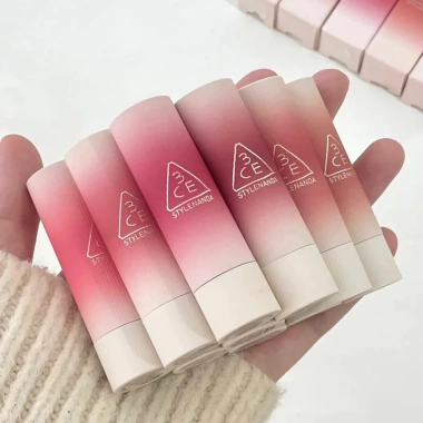 Son 3CE Cashmere Hug - Son môi sang trọng, mềm mịn, tặng set mini, giảm giá 450k 8 Son 3CE Cashmere Hug - Son môi sang trọng, mềm mịn, tặng set mini, giảm giá 450k 8