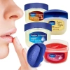 Son Dưỡng Môi Vaseline Lips 7g - Dưỡng ẩm sâu Mềm Mại Không Chảy Giá chỉ 13.000₫ 2
