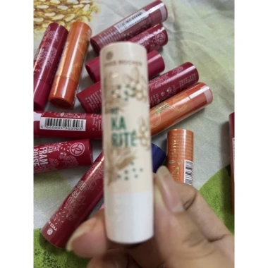 Son dưỡng môi Yves Rocher 4.8g - Dưỡng ẩm, giữ ẩm, giảm nứt, chỉ 150.000đ 3 Son dưỡng môi Yves Rocher 4.8g - Dưỡng ẩm, giữ ẩm, giảm nứt, chỉ 150.000đ 3
