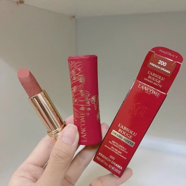 Son Kem Lì Lan.come Labsolu Rouge Intimate Siêu Lì Happy Lipstick Giá 624.000 VNĐ