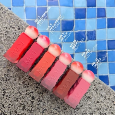 Son kem lì Lollipops Cotton Candy MOI Cosmetics Hồ Ngọc Hà - Giá chỉ 249.000đ (Giảm từ 301.290đ)