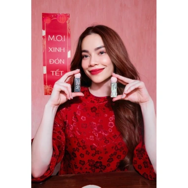 Son kem lì Lollipops Cotton Candy MOI Cosmetics Hồ Ngọc Hà - Giá chỉ 249.000đ (Giảm từ 301.290đ)